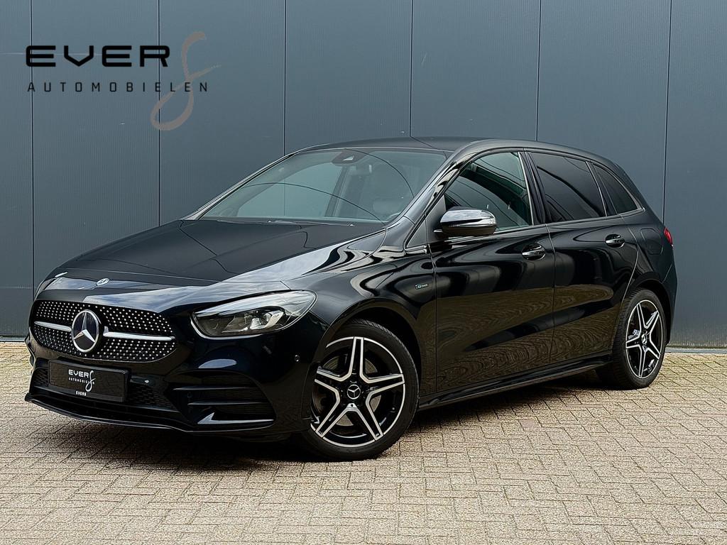 Mercedes-Benz B-klasse 250 e, 218PK, AMG/Pack, Night/Pack, S, Auto's, Mercedes-Benz, Gebruikt, 4 cilinders, 15 kWh, Zwart