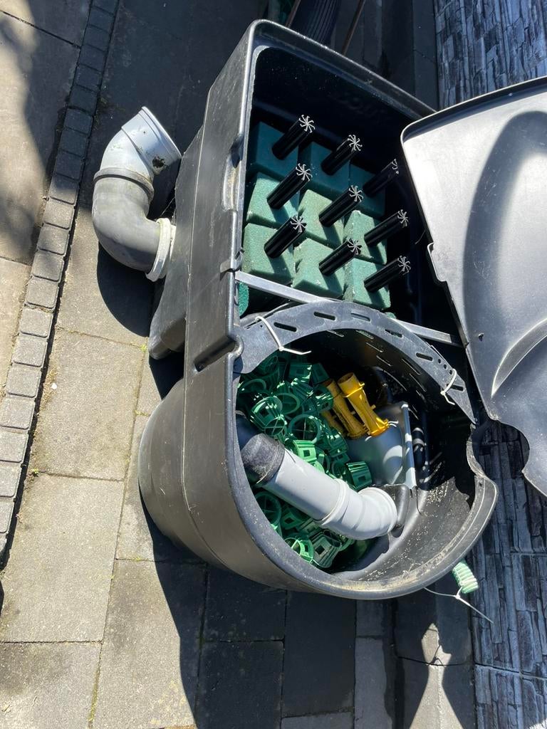 Filter met borstels en kaldness, Ophalen, Zo goed als nieuw, Vijverfilter