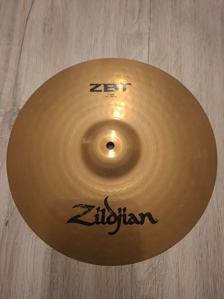 Zildjian ZBT 14" crash cymbal bekken voor drumstel, Muziek en Instrumenten, Ophalen of Verzenden, Gebruikt, Drums of Percussie
