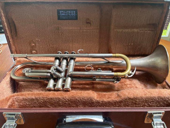 Yamaha YTR-232S Trompet - Perfecte Staat, Ophalen of Verzenden, Zo goed als nieuw, Bes-trompet, Met koffer