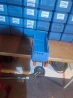 160x Blauwe stapelbakjes €1 per stuk . Handige opbergers, Doe-het-zelf en Verbouw, Kratten en Dozen, Ophalen, Gebruikt, Minder dan 50 cm