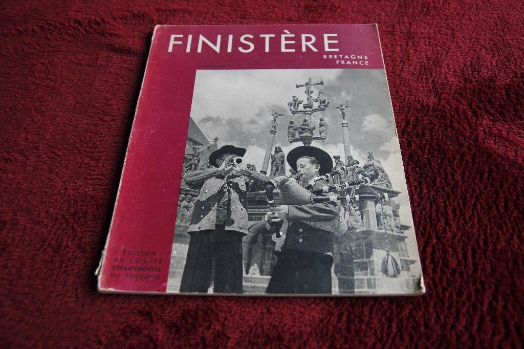 Finistere bretagne france, Ophalen of Verzenden, Gelezen