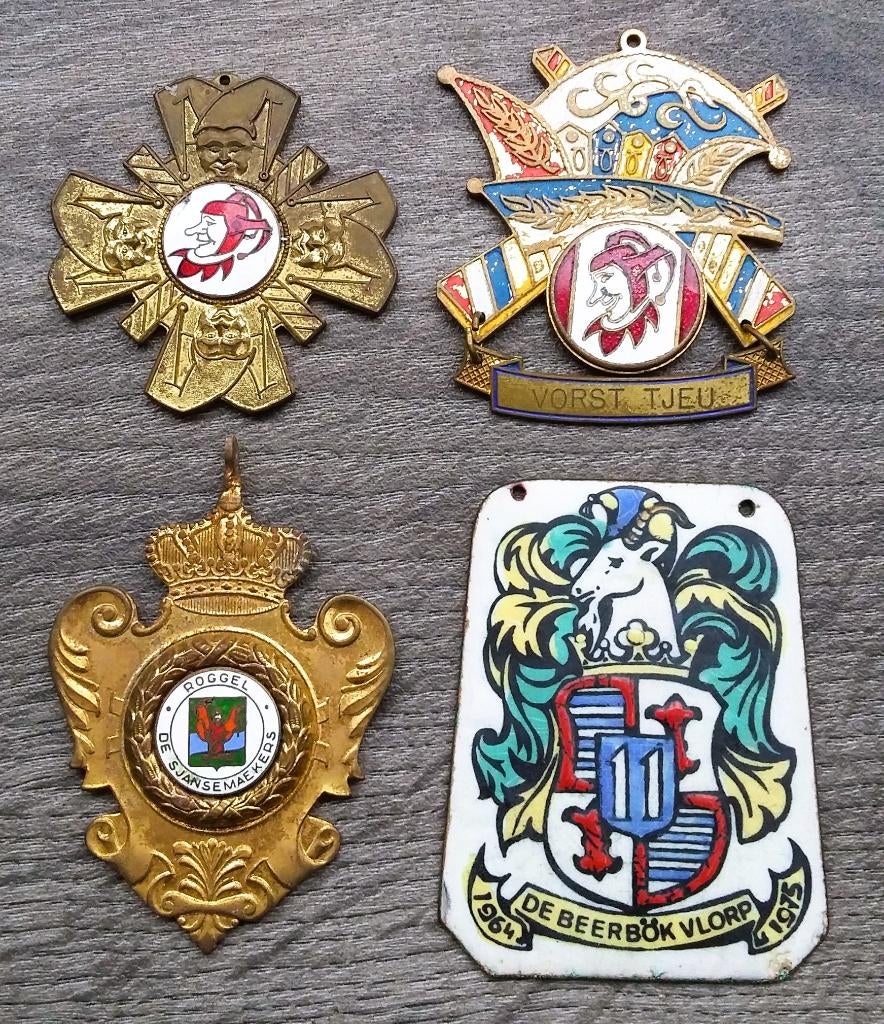 Jaren 70 - 80 Carnaval Hanger Medaille Penning Limburg, Ophalen of Verzenden