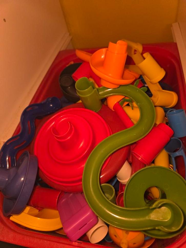 Grote bak vol knikkerbaan onderdelen, Kinderen en Baby's, Speelgoed | Overig, Ophalen of Verzenden