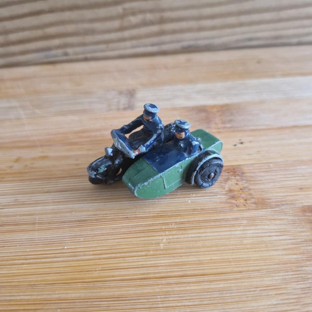 Ambulances miniatures 1:43 Daimler