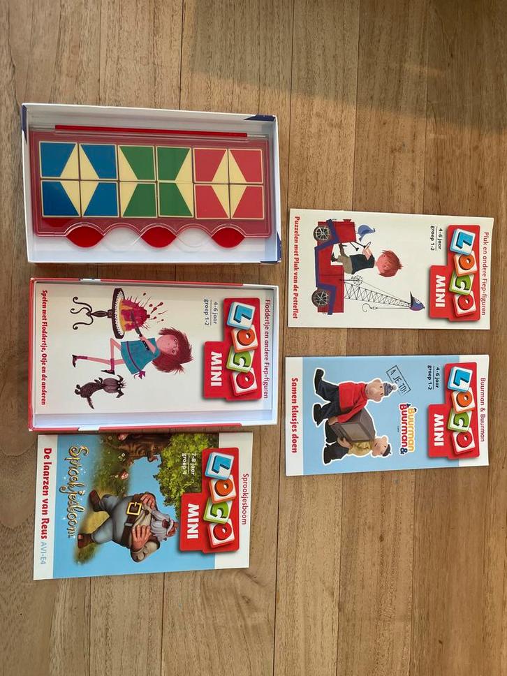 Loco mini met verschillende boekjes, Kinderen en Baby's, Speelgoed | Educatief en Creatief, Zo goed als nieuw, Puzzelen, Ophalen of Verzenden