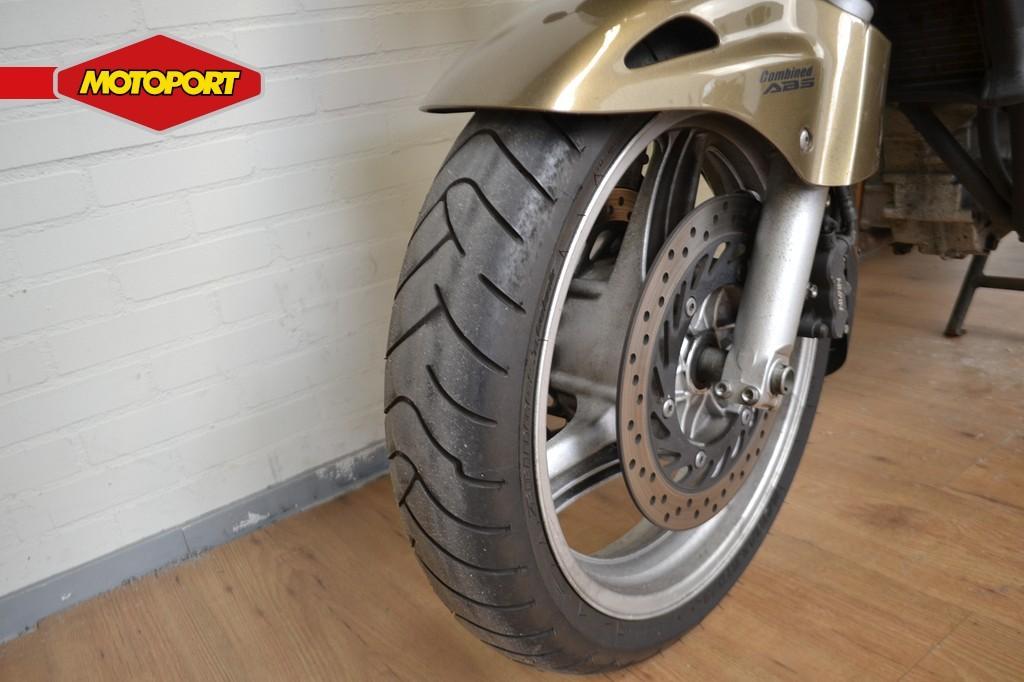 Honda NT 700 V Deauville ABS (bj 2006), Motoren, Motoren | Honda, Dorneveld 180-184
B-1731  Zellik, BE, Honda Motor Europe, Bedrijf