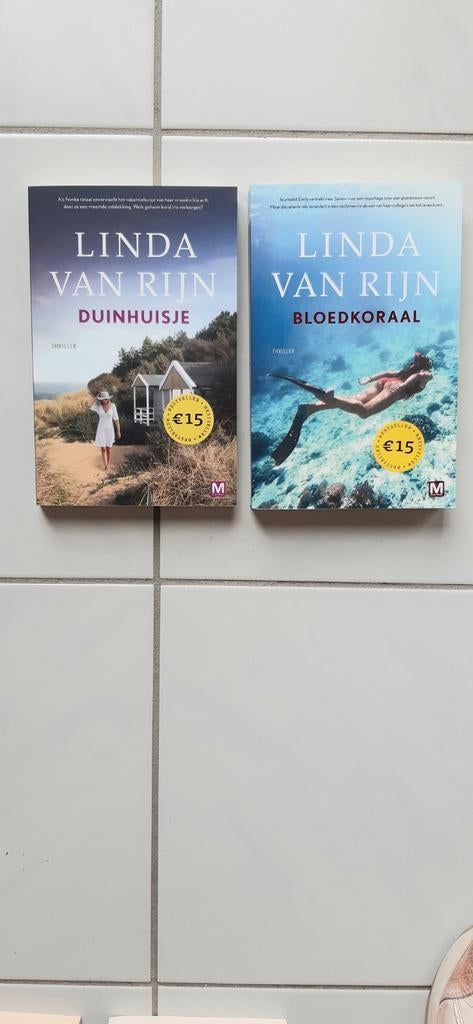 Linda van Rijn 2x;  Duinhuisje,  en Bloedkoraal, Ophalen of Verzenden, Zo goed als nieuw, Linda van Rijn
