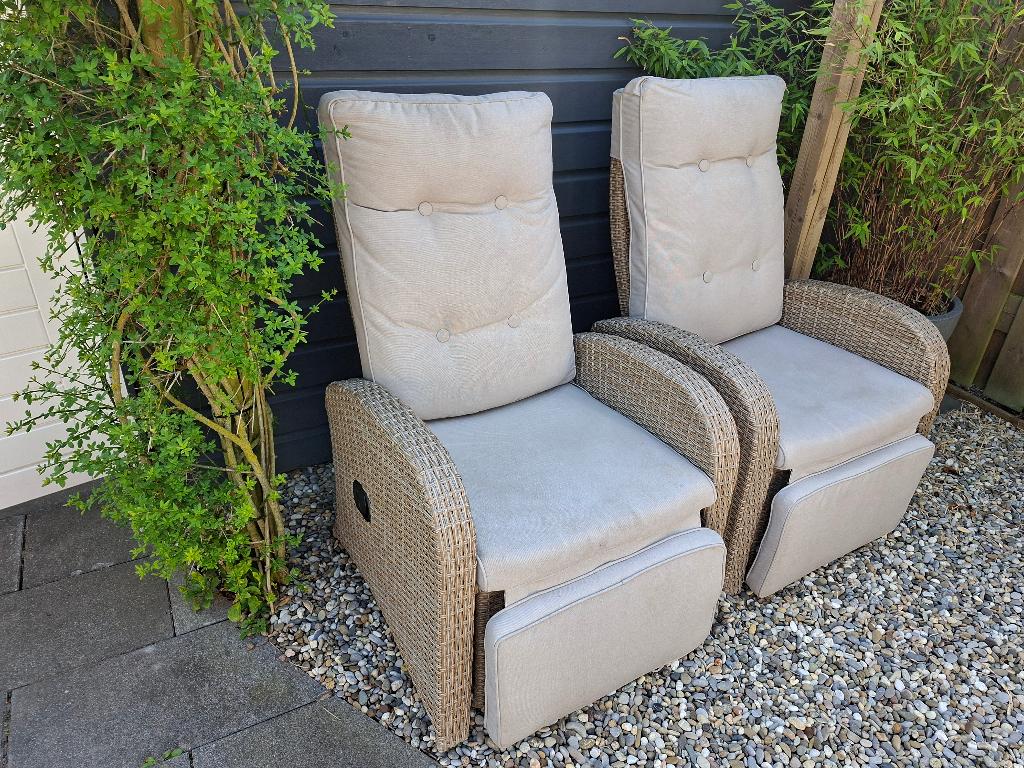 loungetuinstoel, Tuin en Terras, Tuinstoelen, Ophalen, Zo goed als nieuw, Rotan, Verstelbaar