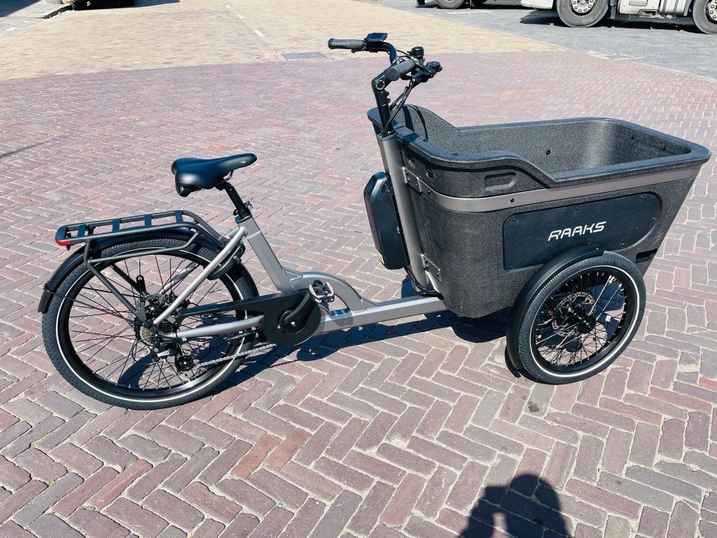 NIEUWE elektrische bakfiets met EPP bak nu bij t FIETSHOKJE, 4 kinderen of meer, Huif, Niet ingevuld, Nieuw