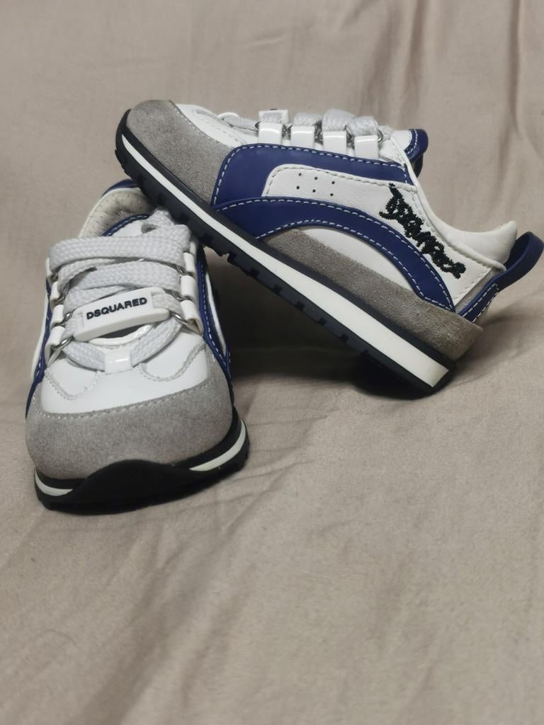 Originele DSQUARED baby sneakers zo goed als nieuw, Kinderen en Baby's, Schoentjes, Jongetje of Meisje, DSQUARED, Ophalen of Verzenden