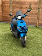 Nette Piaggio Zip uit 2017 (Carberateur), Fietsen en Brommers, Scooters | Piaggio, Ophalen, Maximaal 45 km/u, Zip, Nieuw