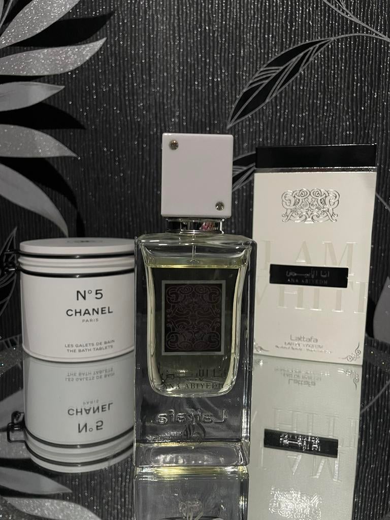 Lattafa Ana abiyedh uniseks edp 60ml, Ophalen of Verzenden, Zo goed als nieuw