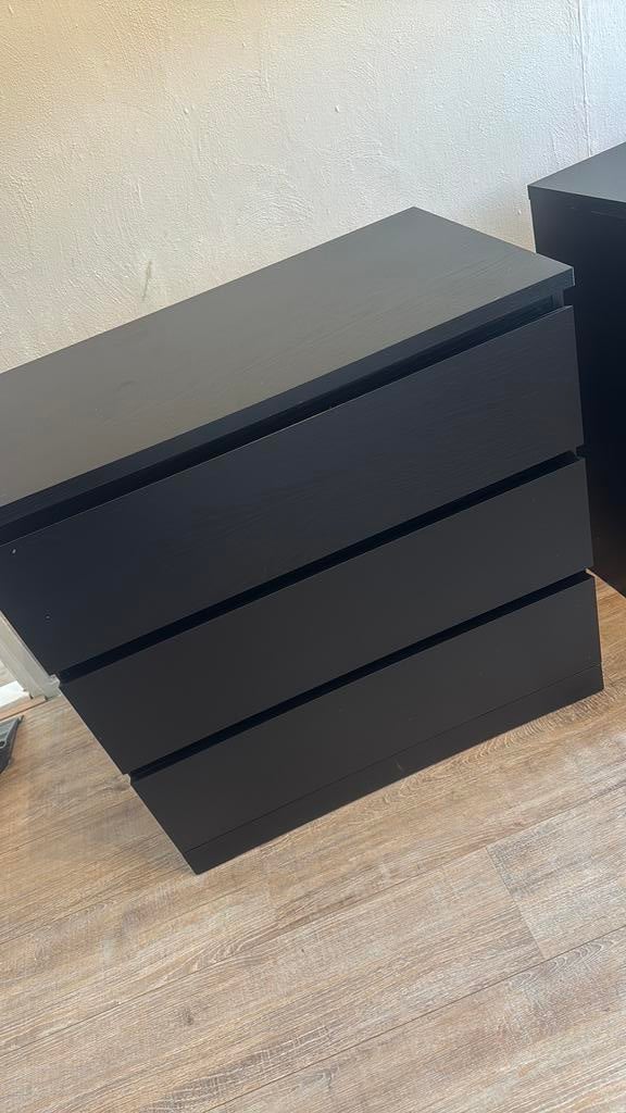 Zwarte IKEA MALM ladekast (3 lades), Ophalen, 50 tot 100 cm, Zo goed als nieuw, 3 of 4 laden