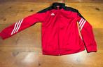 Adidas trainingsjack rood/zwart - maat 140, Kinderen en Baby's, Kinderkleding | Maat 140, Ophalen of Verzenden, Zo goed als nieuw