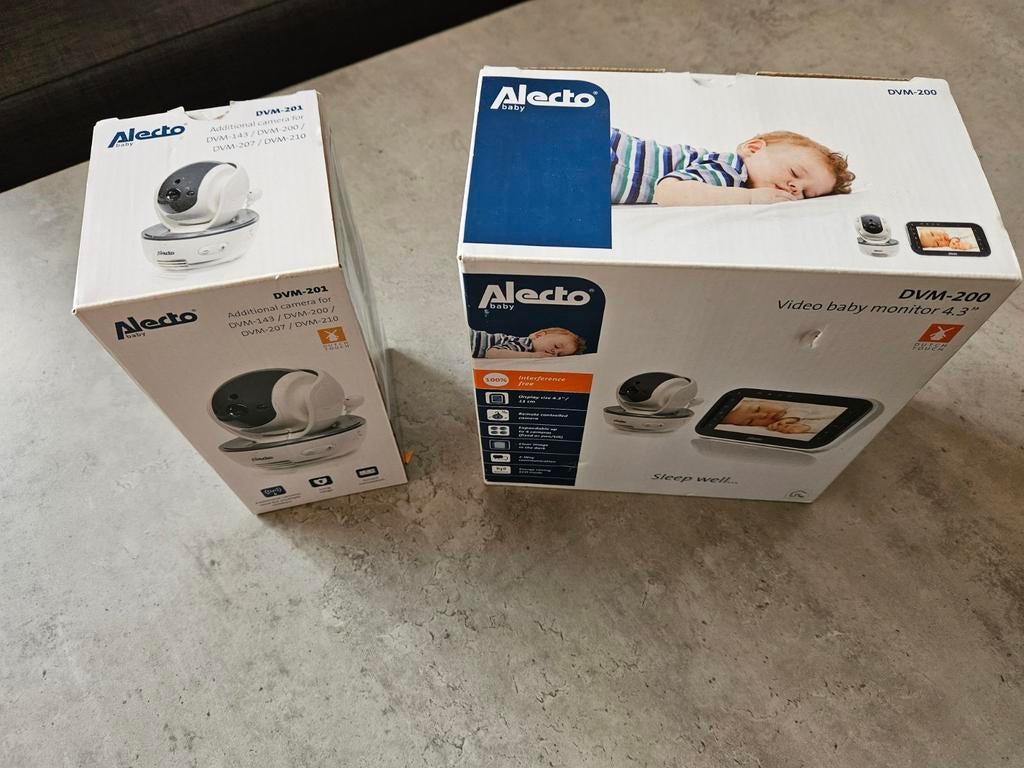 Alecto DVM 200 babyfoon en 2 bijbehorende camera's, Kinderen en Baby's, Babyfoons, Ophalen of Verzenden, Zo goed als nieuw, Minder dan 100 meter