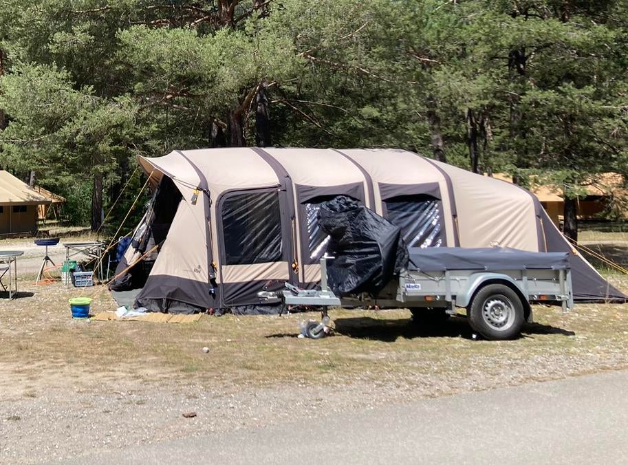 Redwood Navarro 440 air - grote tent, makkelijk opzetten, Ophalen, Zo goed als nieuw, Tot en met 6