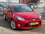 Ford Focus Wagon 1.0 EcoBoost Titanium | NWE D-Riem | Half L, Auto's, Ford, Euro 5, 101 pk, Gebruikt, Zwart