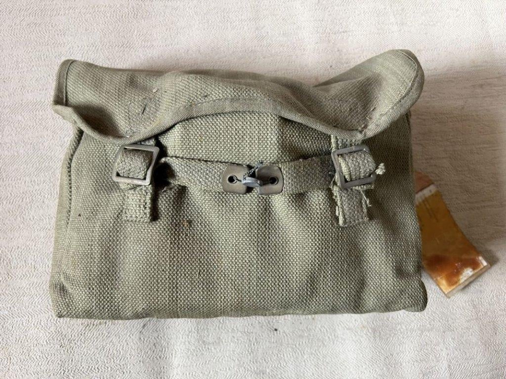 Belgische webbing draagtas, muset - vol - medisch materiaal, Ophalen of Verzenden, Landmacht, Overige gebieden, Kist of Geocache