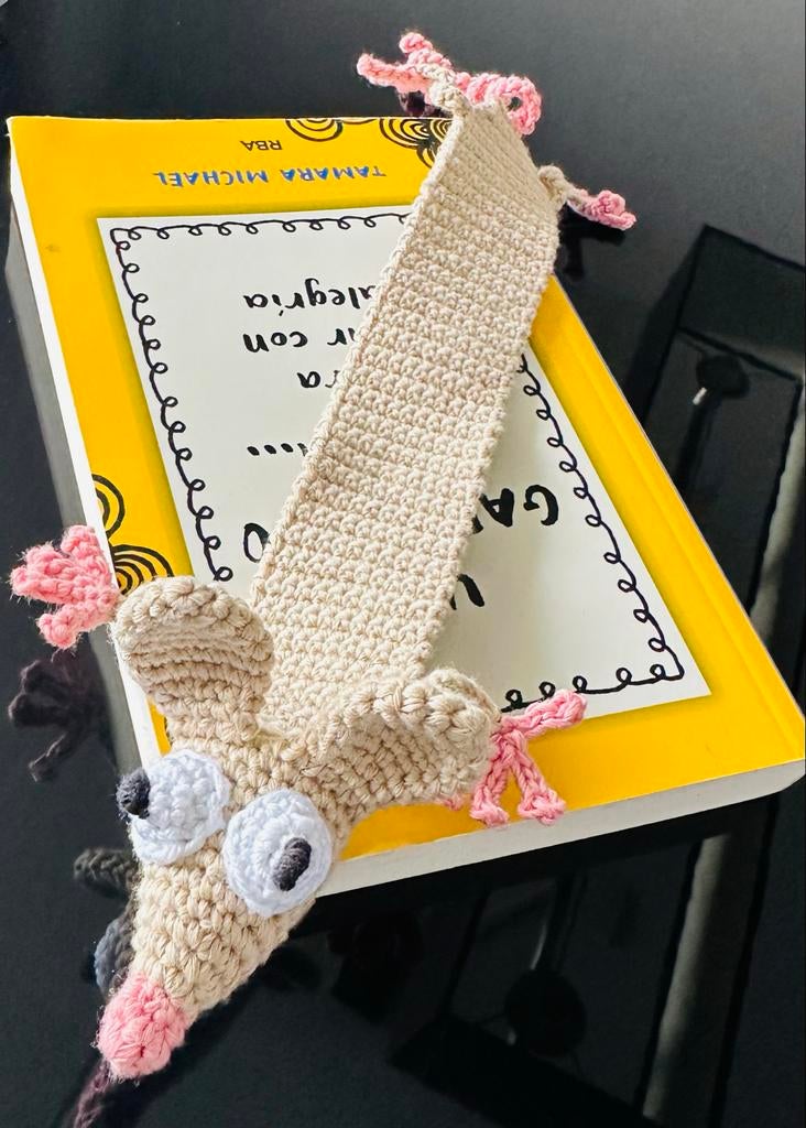 Handgemaakte gehaakte boekenlegger in de vorm van een muis, Verzamelen, Boekenleggers, Nieuw, Dier, Ophalen of Verzenden