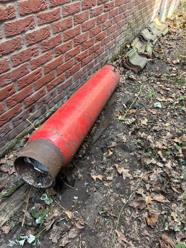 Carbid bussen/kanonnen met stellage, Ophalen, Zo goed als nieuw