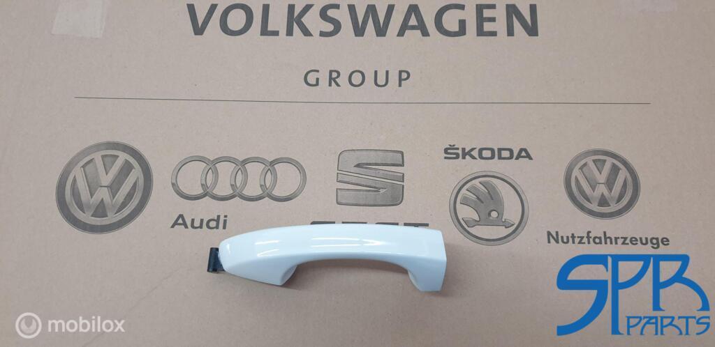 VAG LC9A RECHTS Deurgreep rechtsvoor rechtsachter 5G0837206, Gebruikt, Volkswagen, Ophalen of Verzenden, Volkswagen