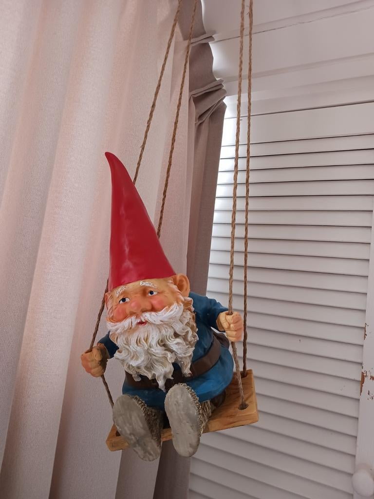 Grote tuinkabouters David op schommel Rien Poortvliet, Ophalen, Zo goed als nieuw