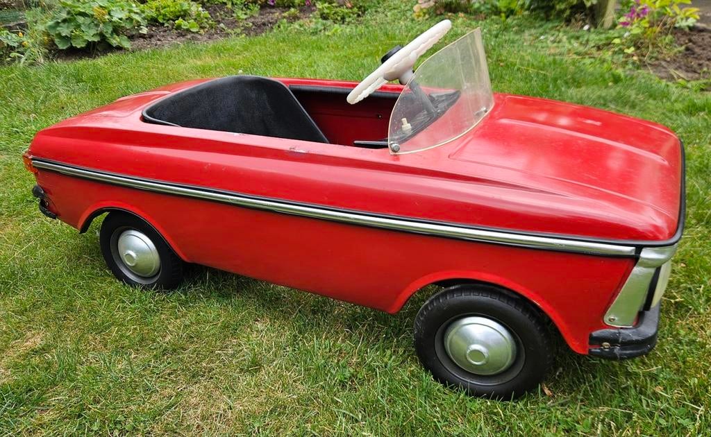 Trapauto Moskvich in mooie conditie, Ophalen