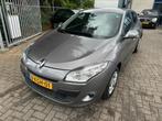 Renault Mégane 1.6 Expression, navi, trekhaak, APK 02/27, Auto's, Renault, Voorwielaandrijving, Euro 5, Gebruikt, Zwart