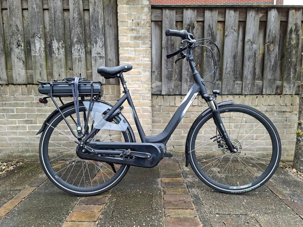 Nette Elektrische damesfiets Forza Ventura Nero 28inch 53cm, Fietsen en Brommers, Elektrische fietsen, Zo goed als nieuw, 50 km per accu of meer