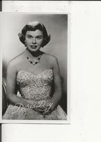 Doris Day met jurk met steentjes, Ophalen of Verzenden, 1940 tot 1960, Ongelopen
