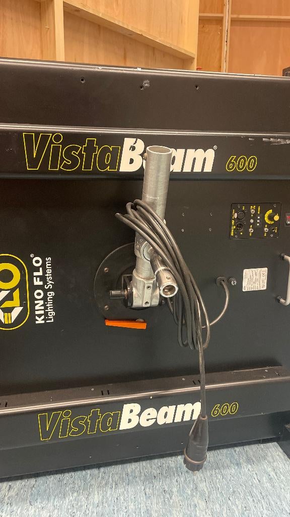 Kino flo vistabeam 600 (dmx), Ophalen, Gebruikt, Lamp of Flitsset