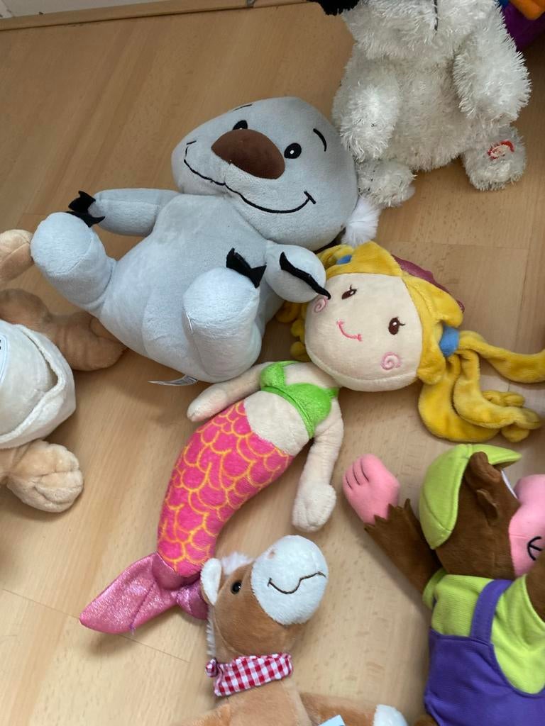 Diverse knuffels en poppen, Kinderen en Baby's, Speelgoed | Knuffels en Pluche, Ophalen of Verzenden, Gebruikt, Overige typen
