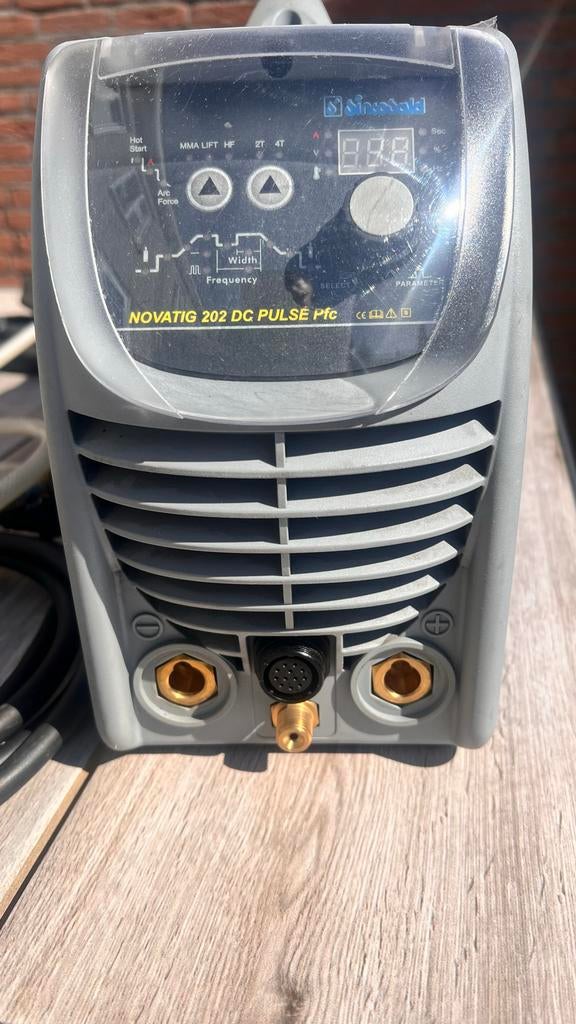 Sincoald Novatig 202 DC Pulse Pfc TIG lasapparaat, Verzenden, Zo goed als nieuw, 150 tot 250 ampère, Tig