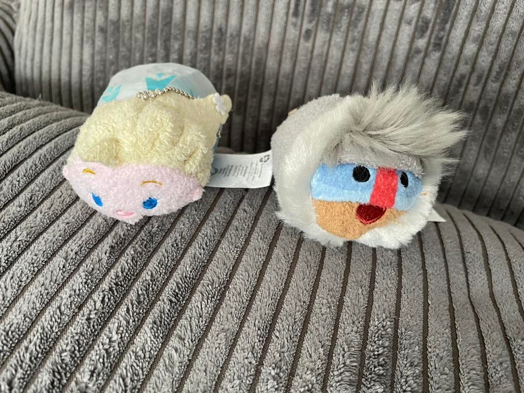 2 TsumTsum Tsun Rafiki aap The Lion King en Elsa uit Frozen, Ophalen of Verzenden, Leeuwenkoning of Jungle Boek, Zo goed als nieuw
