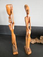Twee handgesneden houten beeldjes, etnische Afrikaans 25 cm, Antiek en Kunst, Ophalen