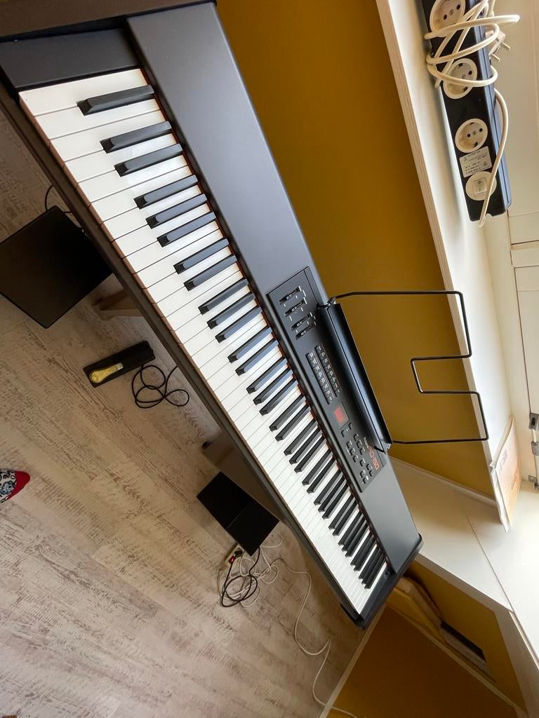 Roland RD-150 Digitale Piano - 88 Gewogen Toetsen, Muziek en Instrumenten, Ophalen, Gebruikt, 88 toetsen, Roland