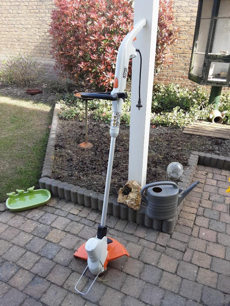 Stihl FSE 52 grastrimmer, Ophalen, Zo goed als nieuw, STIHL, 30 tot 50 cm