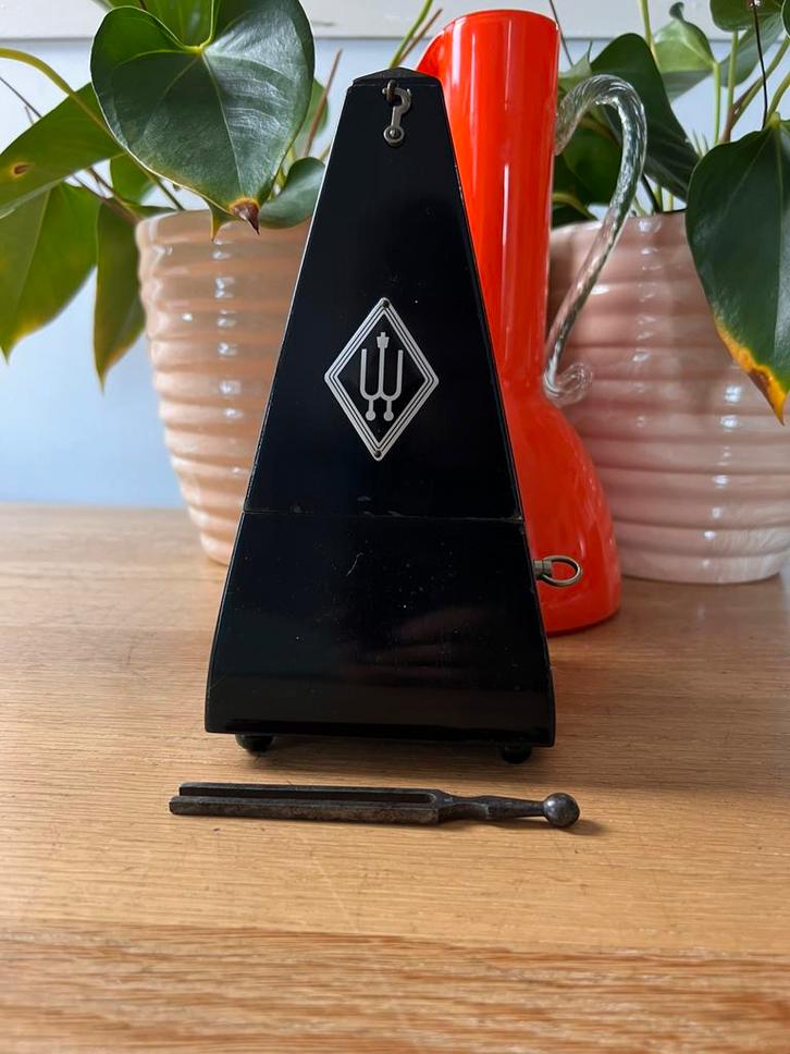 Vintage Wittner metronoom + stemvork A – werkend, Muziek en Instrumenten, Instrumenten | Toebehoren, Zo goed als nieuw, Elektrische gitaar