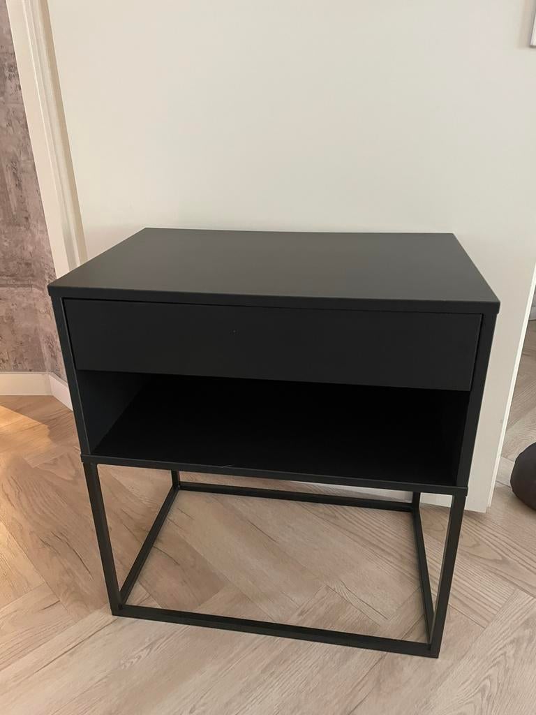 Ikea nachtkastje Vikhammer, Huis en Inrichting, Ophalen, Zo goed als nieuw, Minder dan 45 cm, Minder dan 55 cm