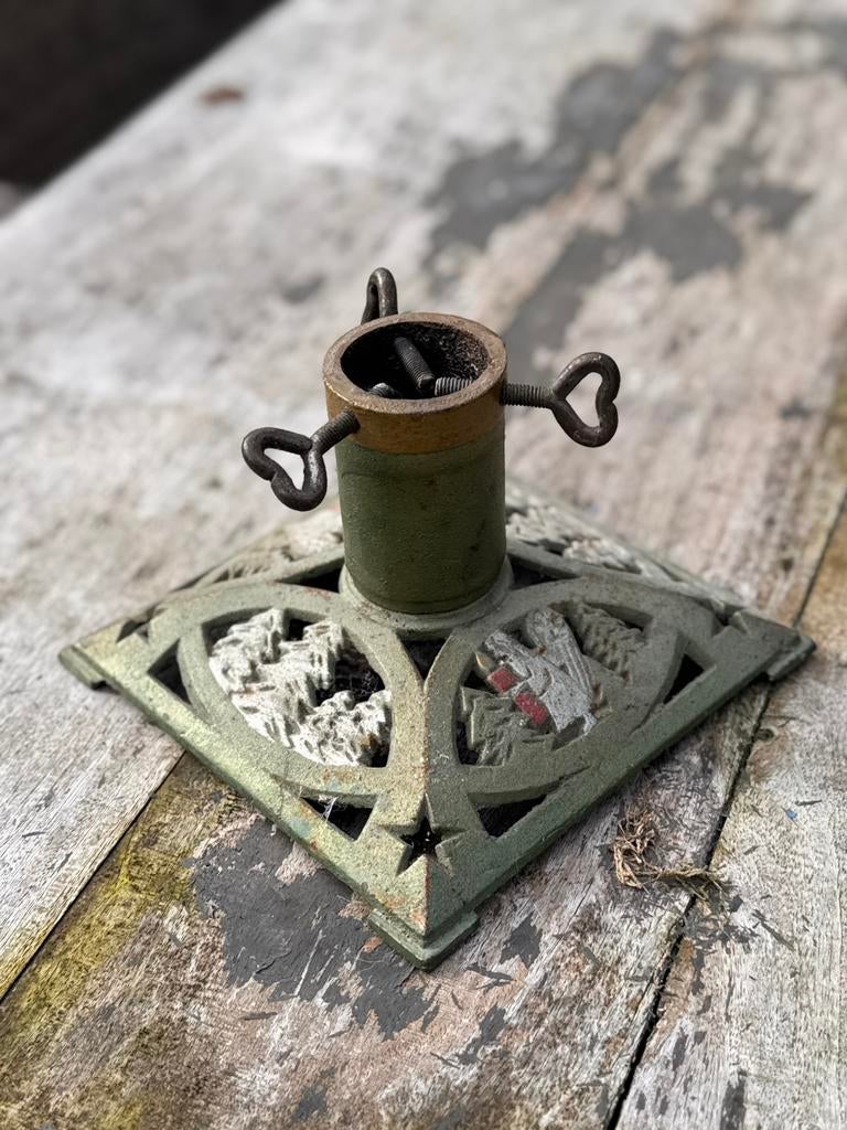 Oude kerstboom standaard, Diversen, Kerst, Ophalen of Verzenden, Zo goed als nieuw