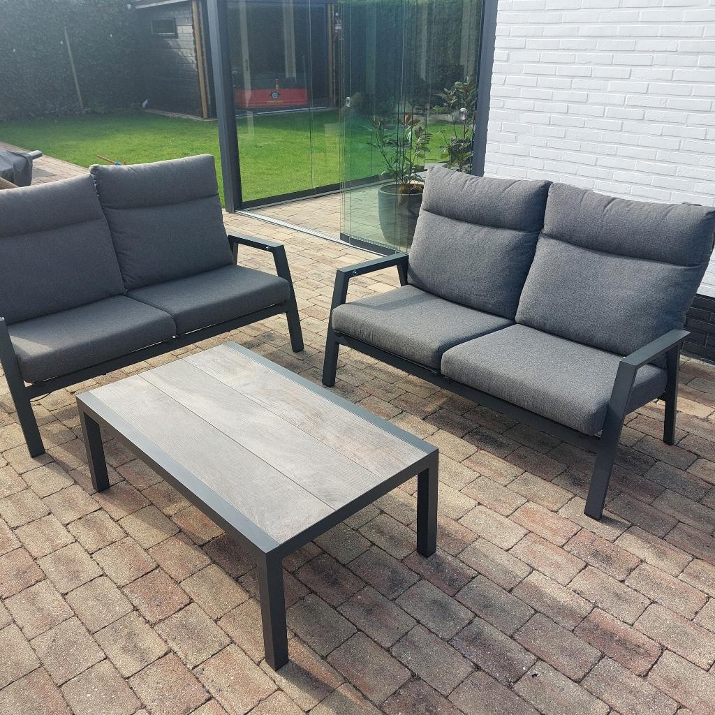 Te koop louncheset, 4 zitplaatsen, Aluminium, Ophalen of Verzenden, Zo goed als nieuw