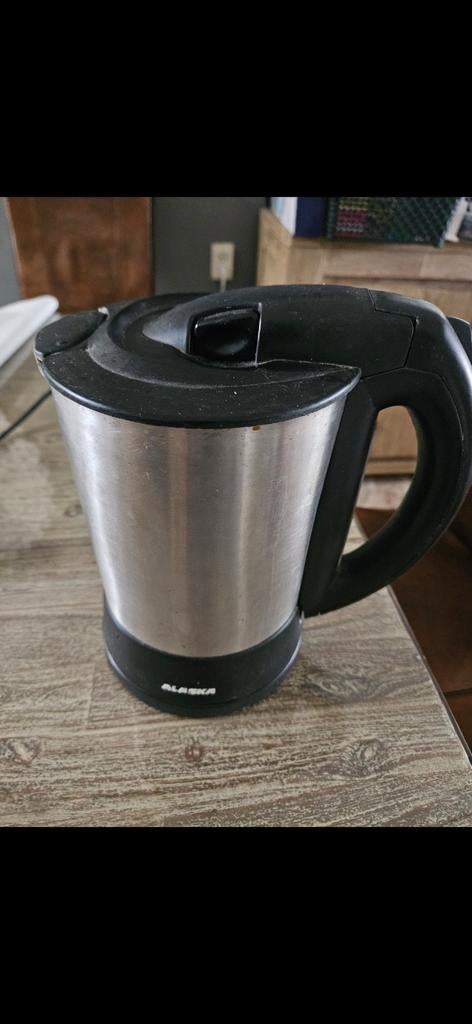 Waterkoker  Alaska heel goed, Witgoed en Apparatuur, 1 tot 2 liter, Ophalen of Verzenden