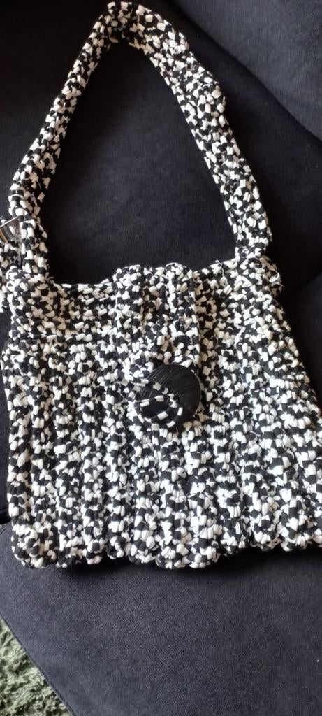 Zwart witte schoudertas, Ophalen of Verzenden, Zo goed als nieuw, Zwart, Overige typen