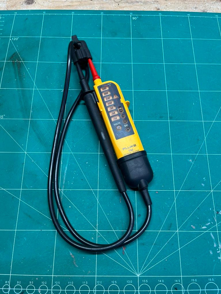 Fluke T90 Voltage tester Duspol, Doe-het-zelf en Verbouw, Meetapparatuur, Ophalen of Verzenden, Zo goed als nieuw