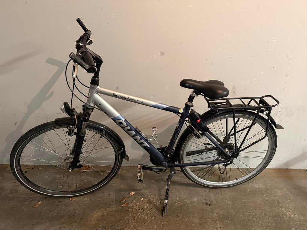 Giant Trekking Adventure Herenfiets - Gebruikt, Fietsen en Brommers, Fietsen | Heren | Sportfietsen en Toerfietsen, Ophalen, 28 inch