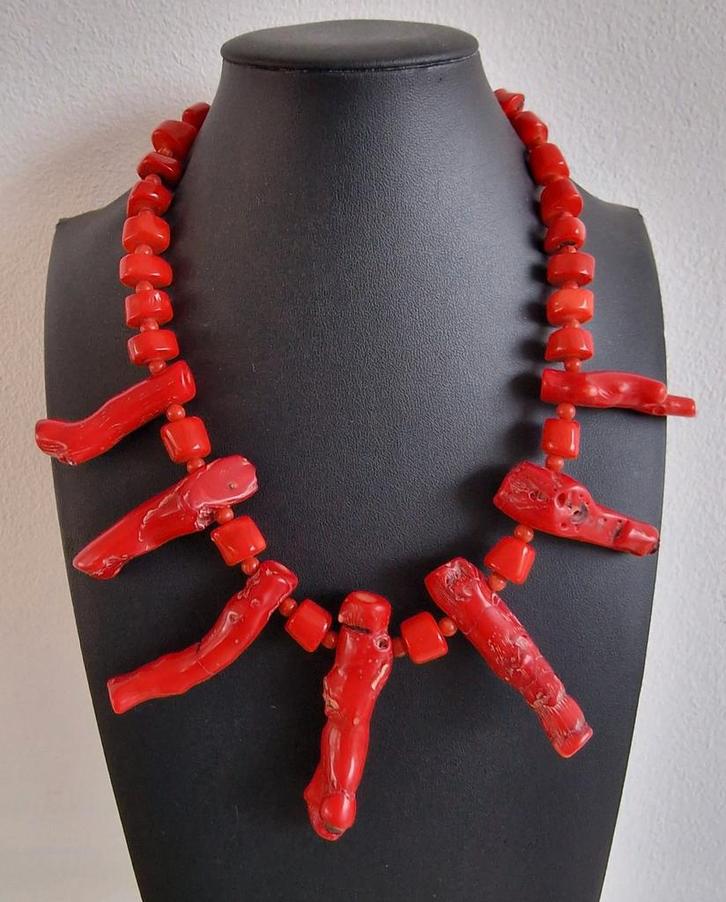 Bloedkoraal ketting, groot en zwaar, Sieraden, Tassen en Uiterlijk, Kettingen, Gebruikt, Overige materialen, Rood, Ophalen of Verzenden