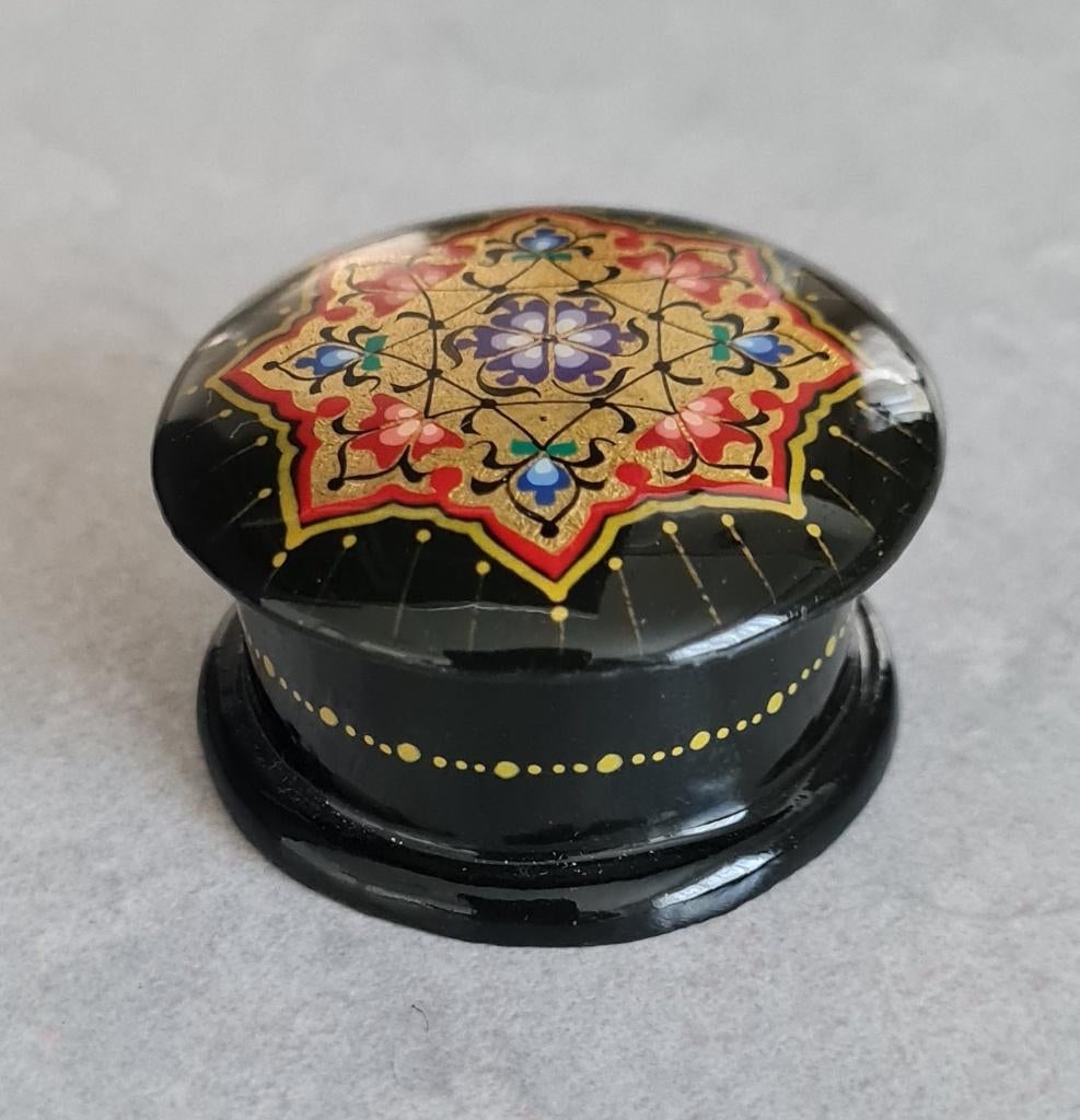 Prachtig Russisch lakdoosje, Ophalen of Verzenden