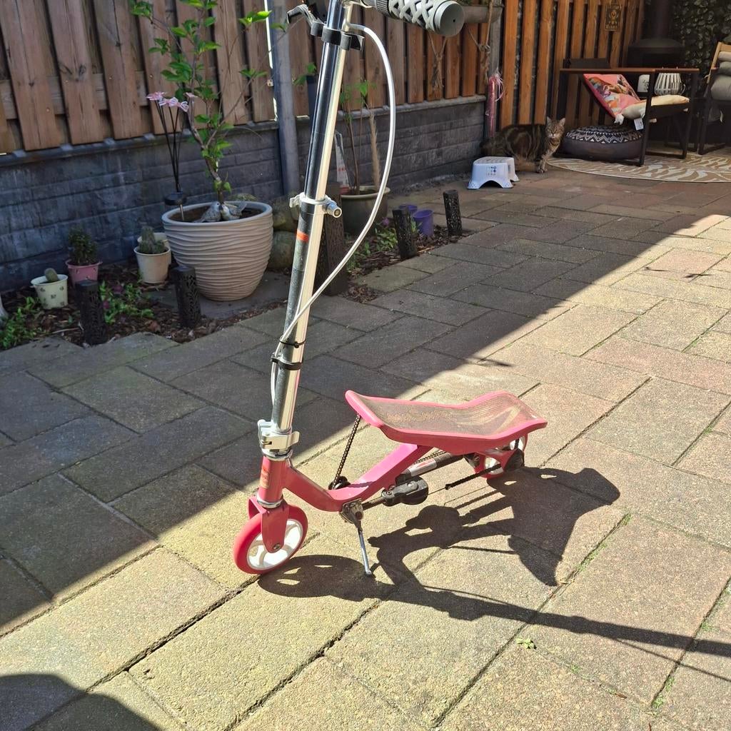 Roze Space Scooter junior - Gebruikt maar in goede staat, Fietsen en Brommers, Ophalen, Gebruikt, Overige typen, Space Scooter