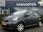 Toyota Aygo 1.0-12V Comfort - 5 DEURS - AIRCO - APK TOT 03-2, Voorwielaandrijving, Elektrische ramen, Gebruikt, 4 stoelen